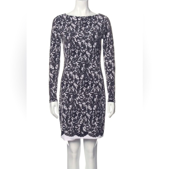 MICHAEL KORS NWT l/s lace pattern dress. Size Sm. - Picture 1 of 10